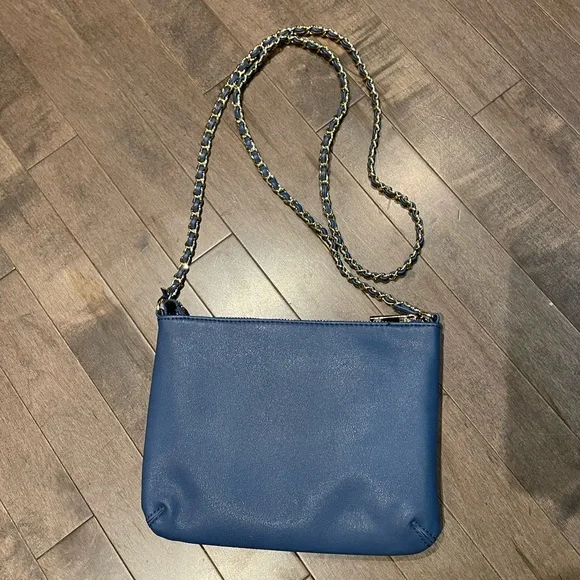 Small Bag - Picture 3 of 5